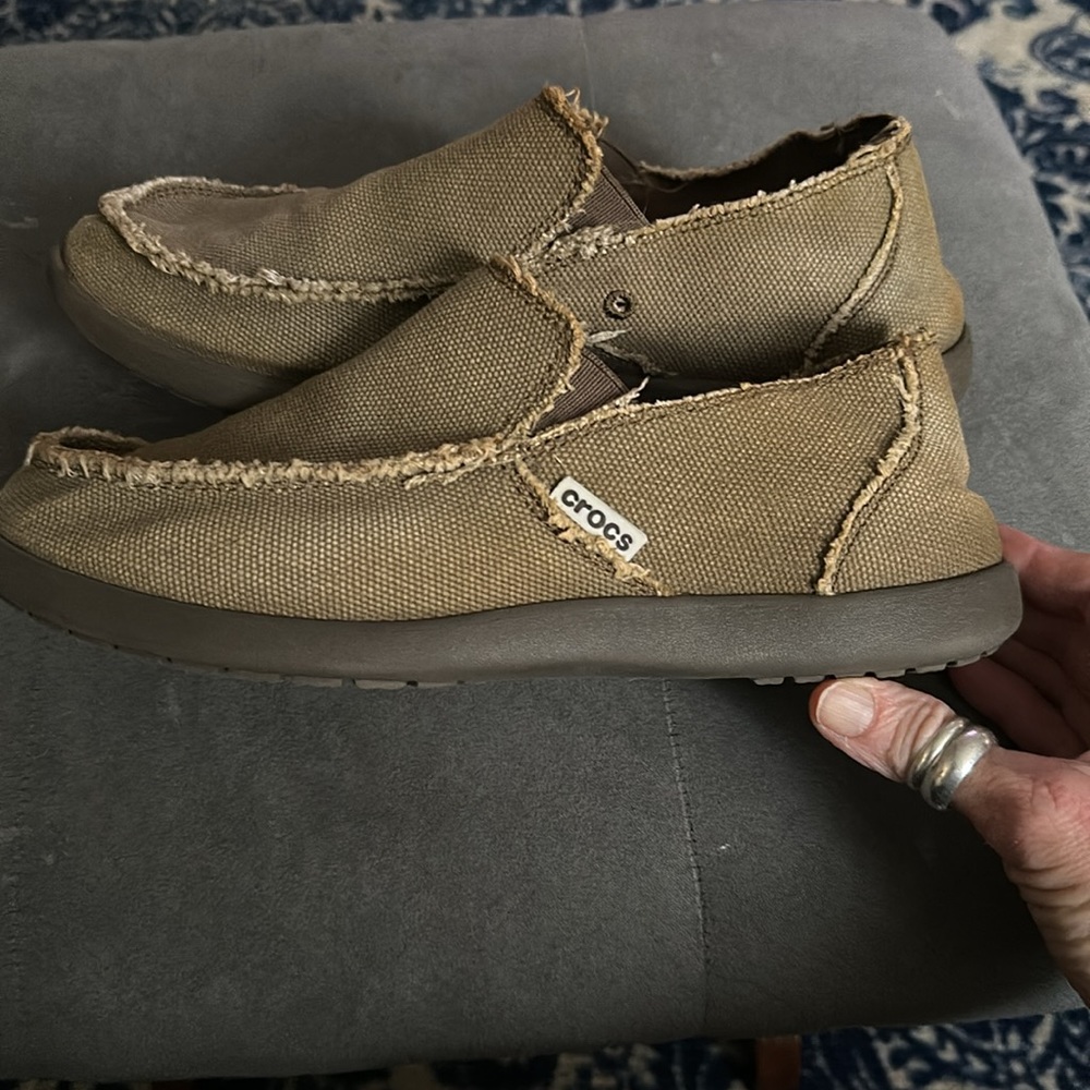 Canvas crocs size m8 - Picture 2 of 3